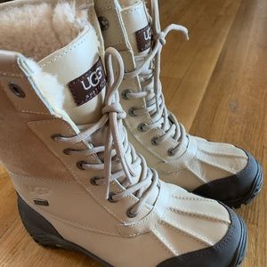 Ugg snow boots size 6.5